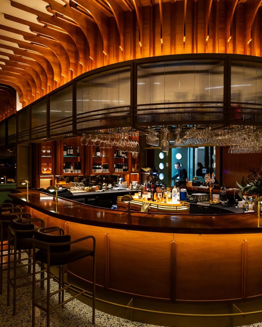 Commodore Restaurant - MTLàTABLE 2025 : Nos coups de coeur pour tous les budgets Commodore Restaurant - MTLàTABLE 2025 : Nos coups de coeur pour tous les budgets