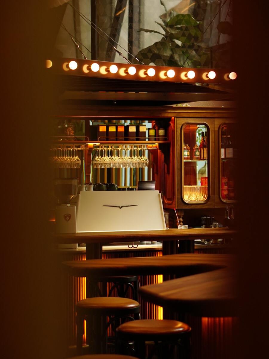 Café Constance signé Bazin - 18 cafés parfaits pour étudier et travailler à Montréal Café Constance signé Bazin - 18 cafés parfaits pour étudier et travailler à Montréal