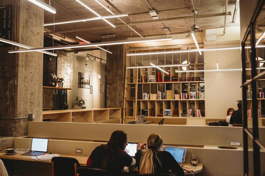 Café Paper Hill - 18 cafés parfaits pour étudier et travailler à Montréal Café Paper Hill - 18 cafés parfaits pour étudier et travailler à Montréal