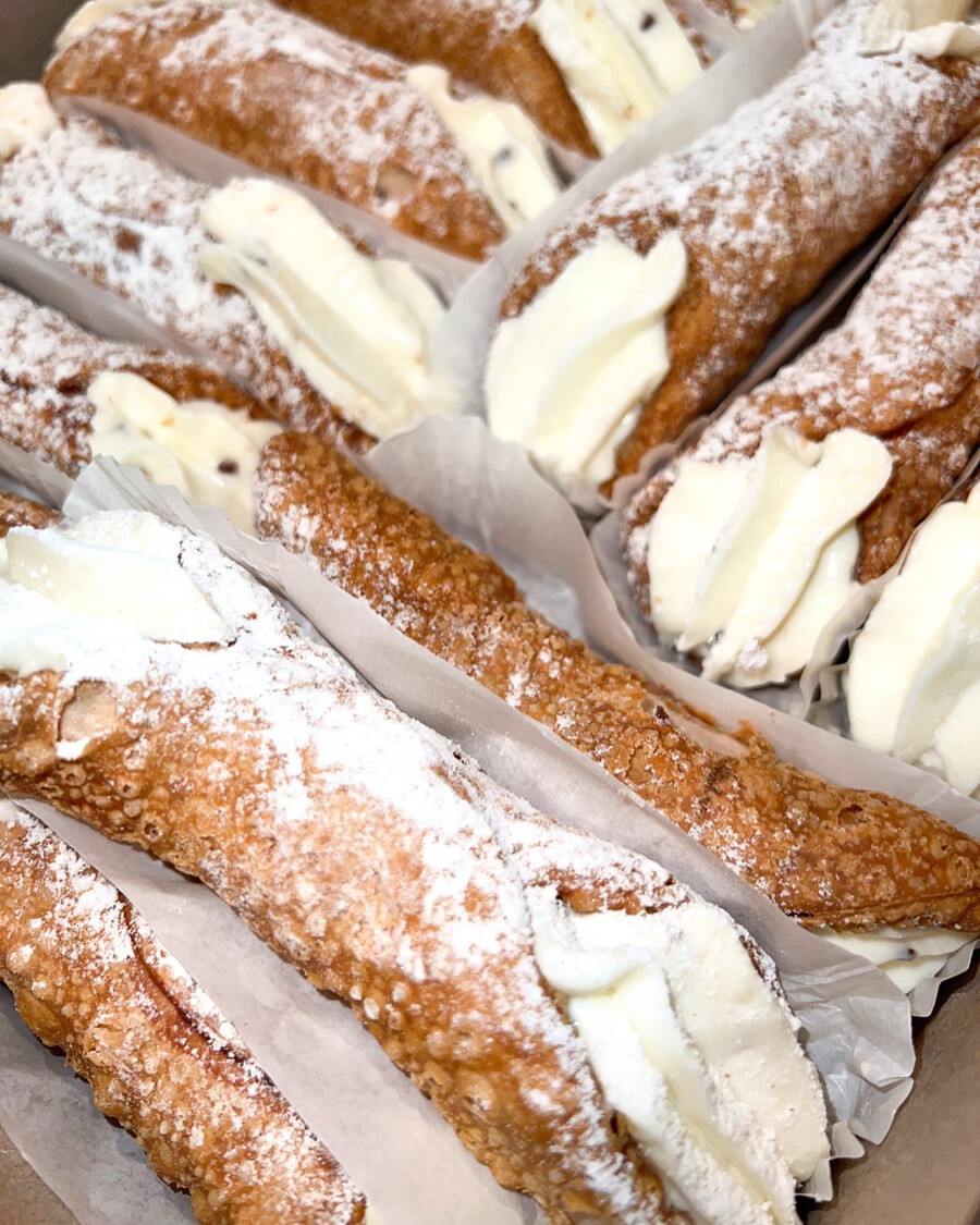 Boulangerie & Pâtisserie Tillemont - On the hunt for Montréal's best cannoli Boulangerie & Pâtisserie Tillemont - On the hunt for Montréal's best cannoli