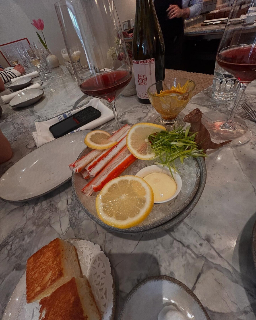 Juliette Plaza - Snow Crab Montreal