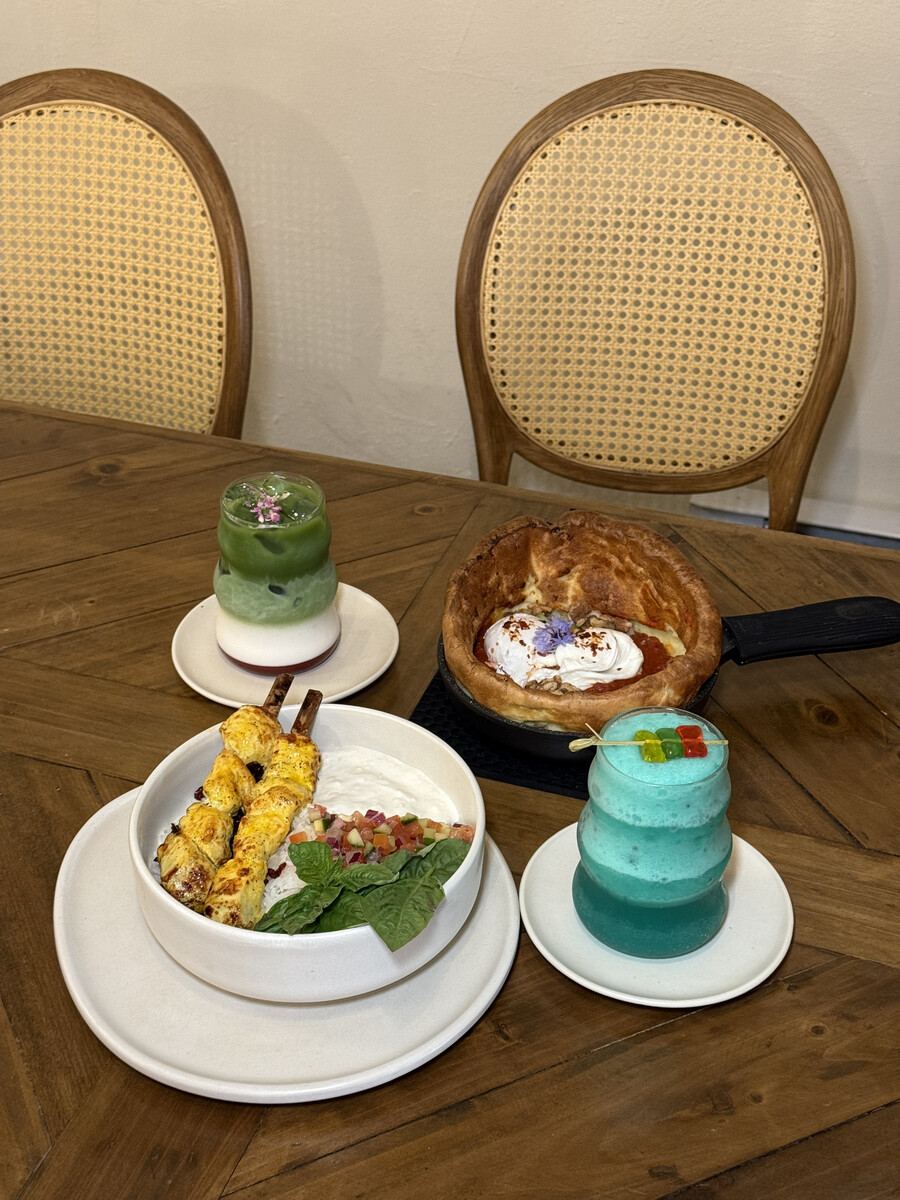 À la table de l'équipe de RestoMontréal
