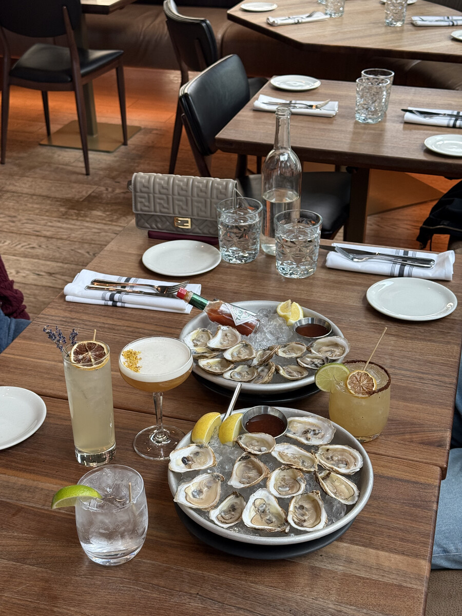 À la table de l'équipe de RestoMontréal