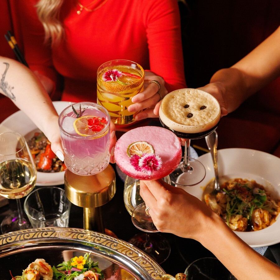La Nuit Shanghai - Dinner shows in Montreal