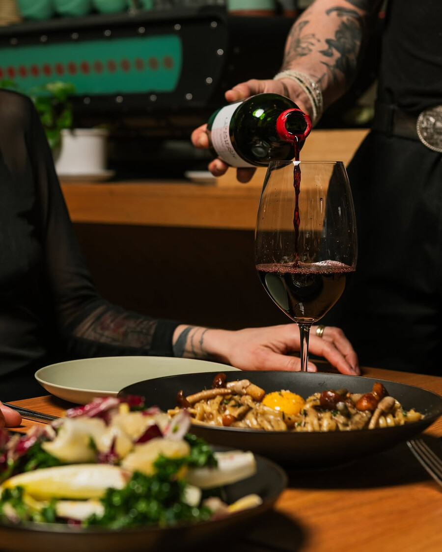 Monopole - Montreal's café-buvettes Monopole - Montreal's café-buvettes