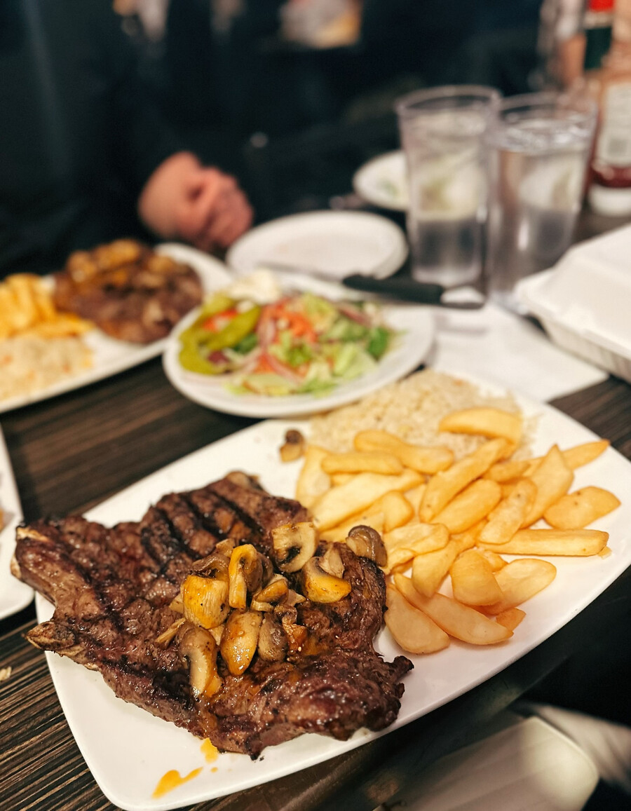 Marven's - Restaurants abordables à Montréal
