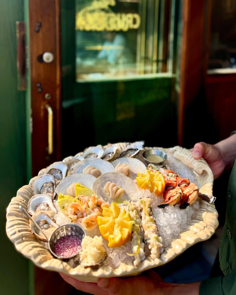 Molenne - Oysters in Montreal