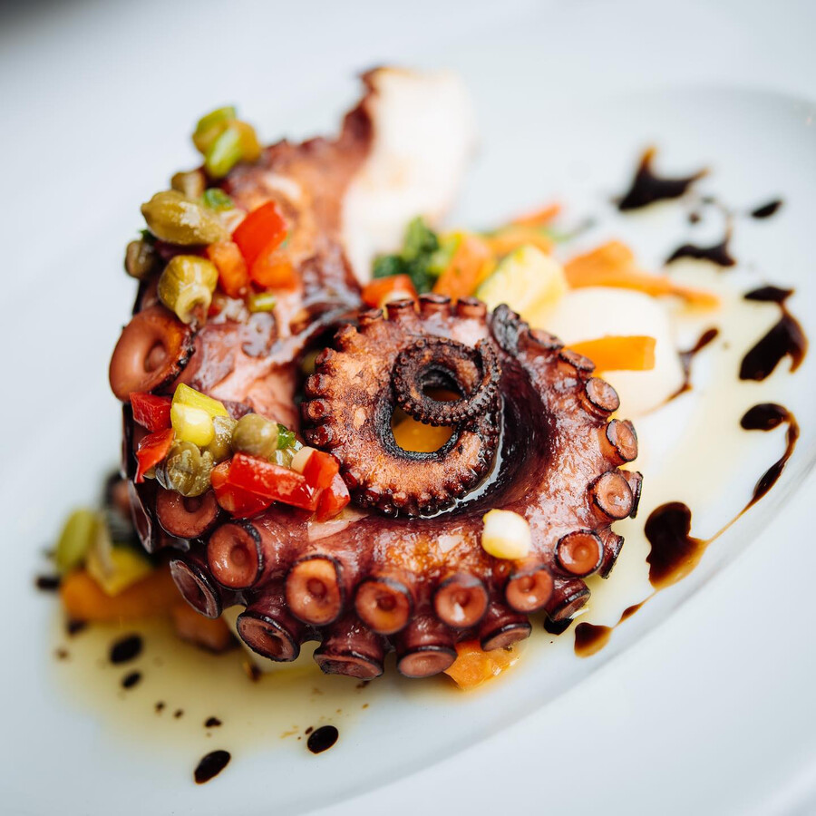 Douro best portuguese restaurants in Montreal