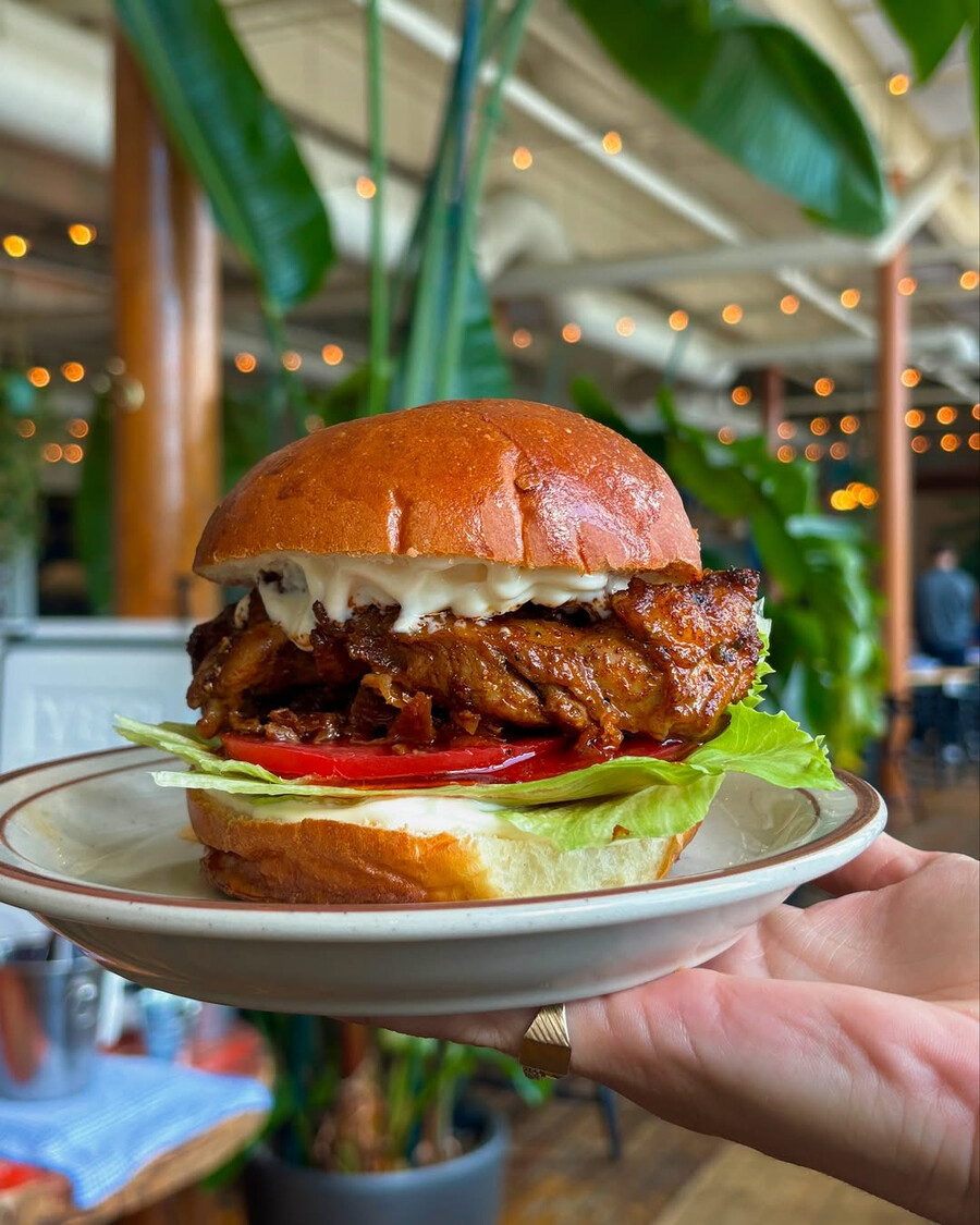 McKiernan Rôtisserie - The Best Family-Friendly Restaurants in Montreal