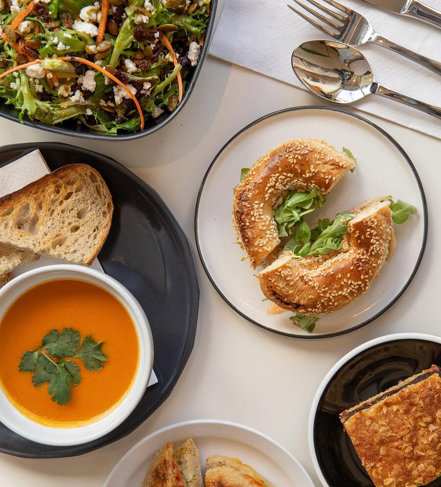 Station W - The Best Family-Friendly Restaurants in Montreal