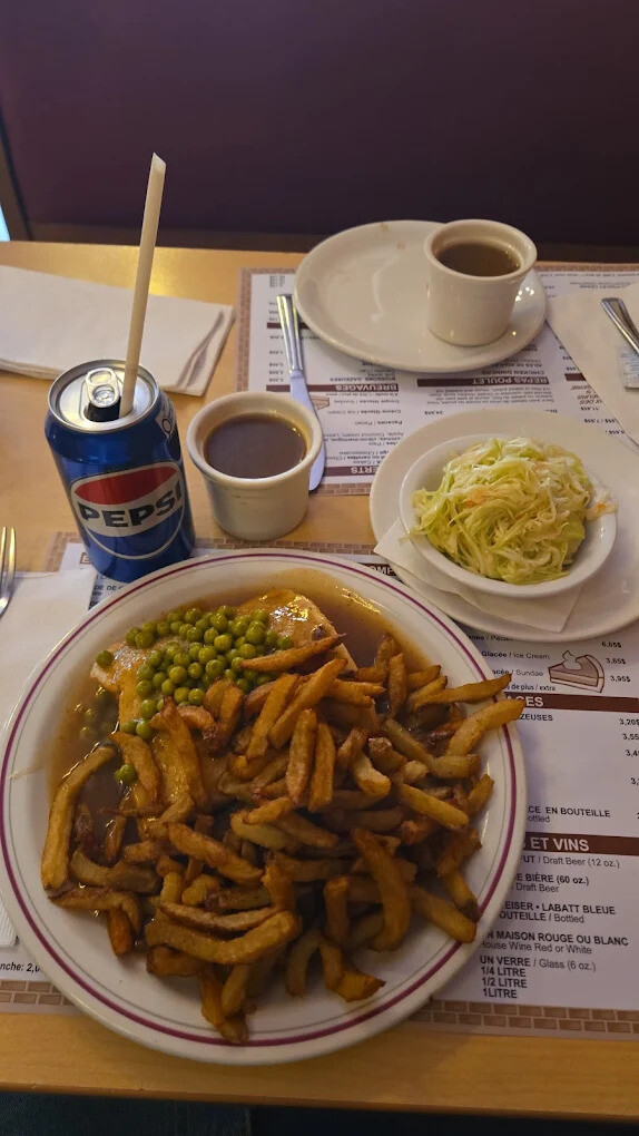 Rotisserie Chalet Bar-B-Q - The Best Family-Friendly Restaurants in Montreal