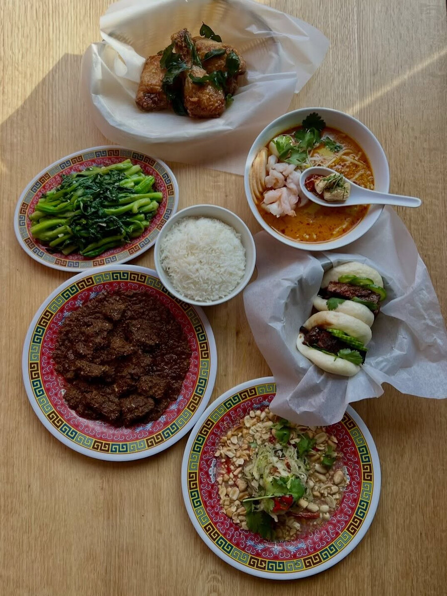 Satay Brothers - The Best Family-Friendly Restaurants in Montreal