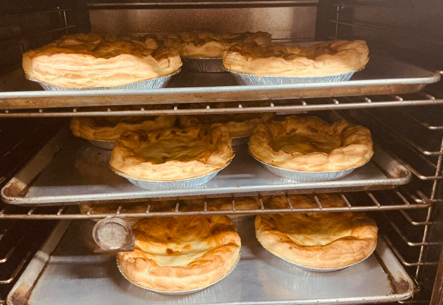 Ta Pies - Best Cheap Eats in Montreal