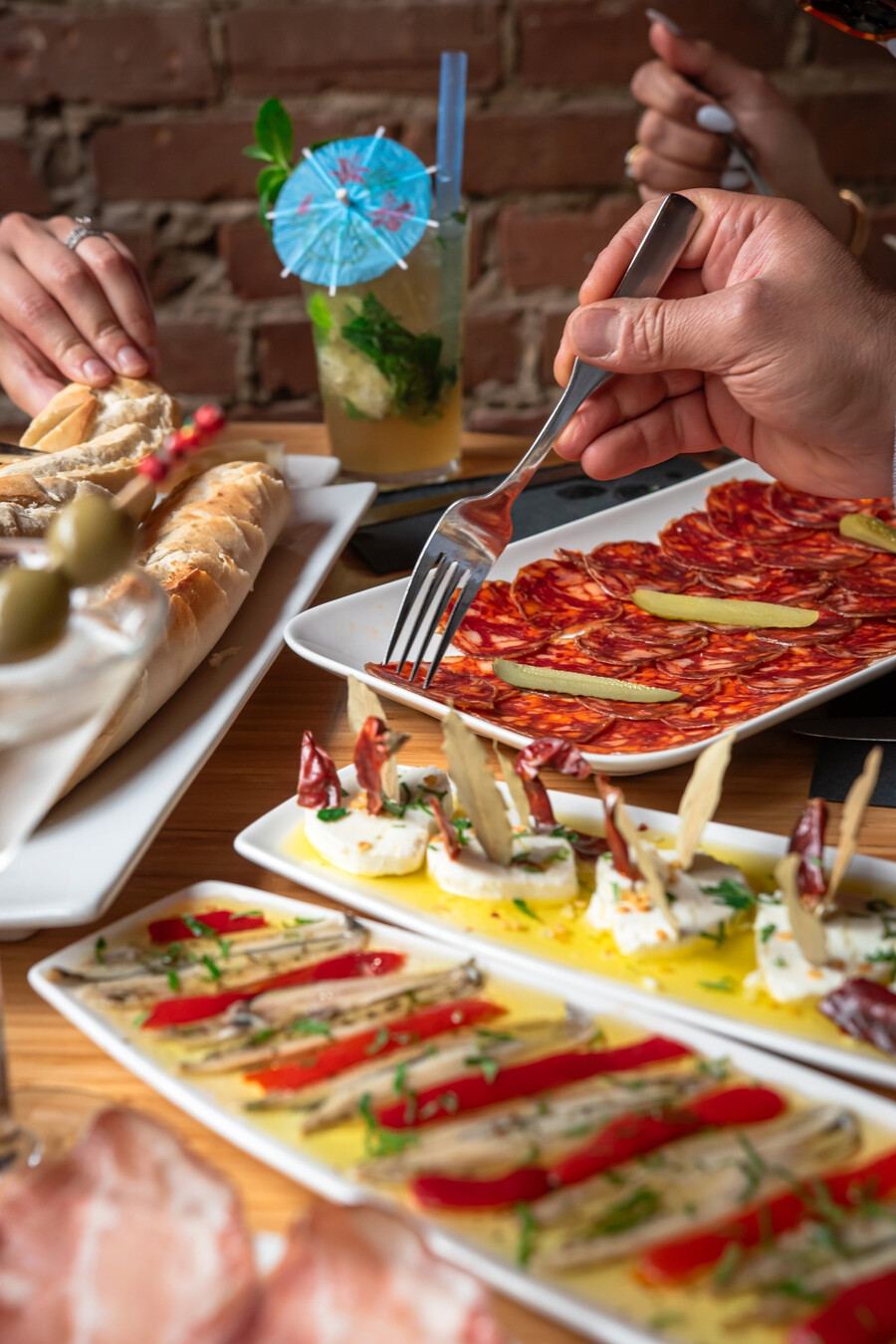 La Paella - Tapas restaurants in Montreal