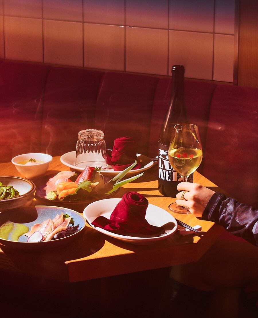 Fleurs & Cadeaux - Romantic Valentines Day Restaurant 