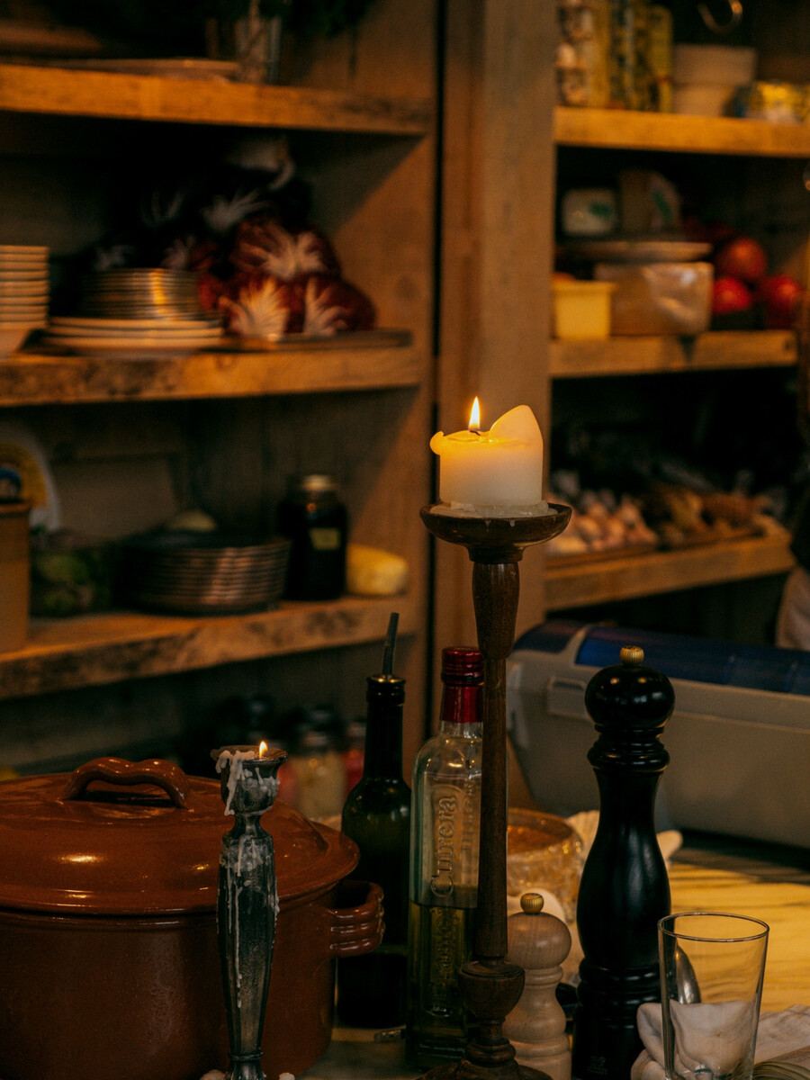 Aucoin - Romantic Valentines Day Restaurant 