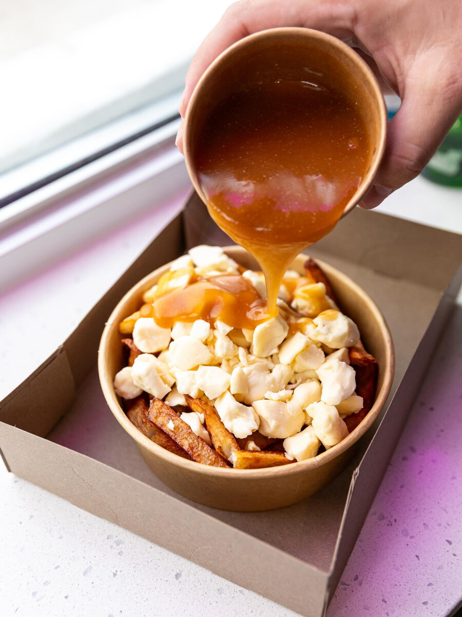 Chez Ma Tante Patates Frites - Poutine à Montréal