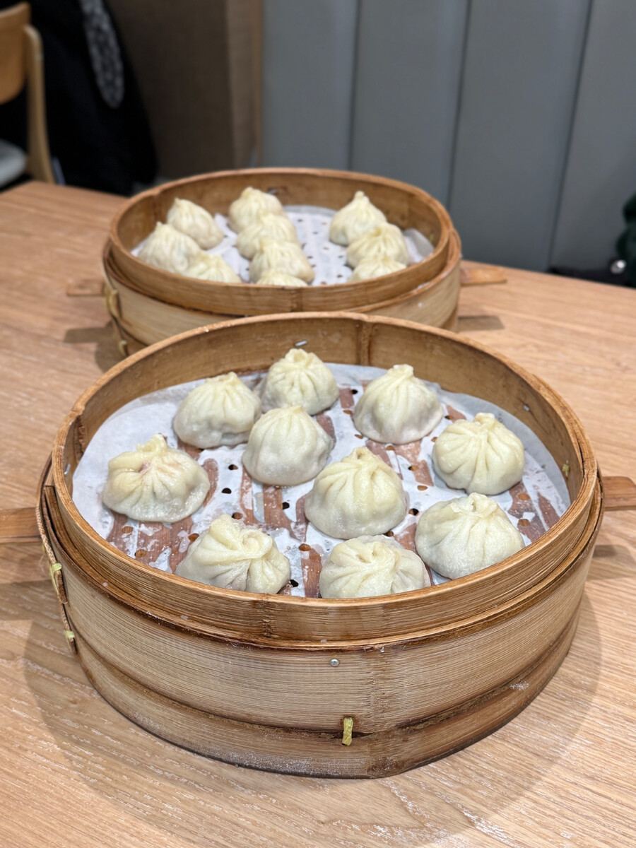 Sammi Soupe Dumpling À la table de l'équipe de RestoMontréal