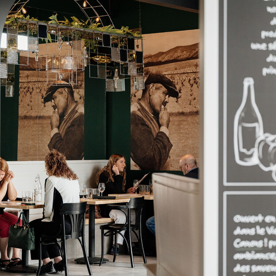 Canons - Best wine bars in Montreal