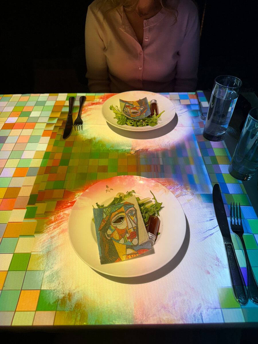 7 Paintings - Unique Restaurants Montreal 7 Paintings - Unique Restaurants Montreal