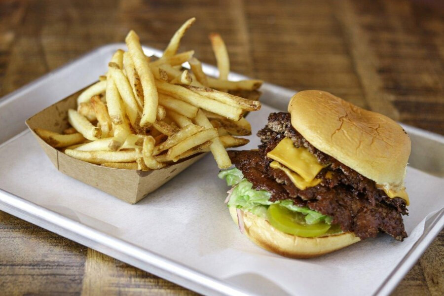 Où manger les meilleurs smash burgers à Montréal Où manger les meilleurs smash burgers à Montréal