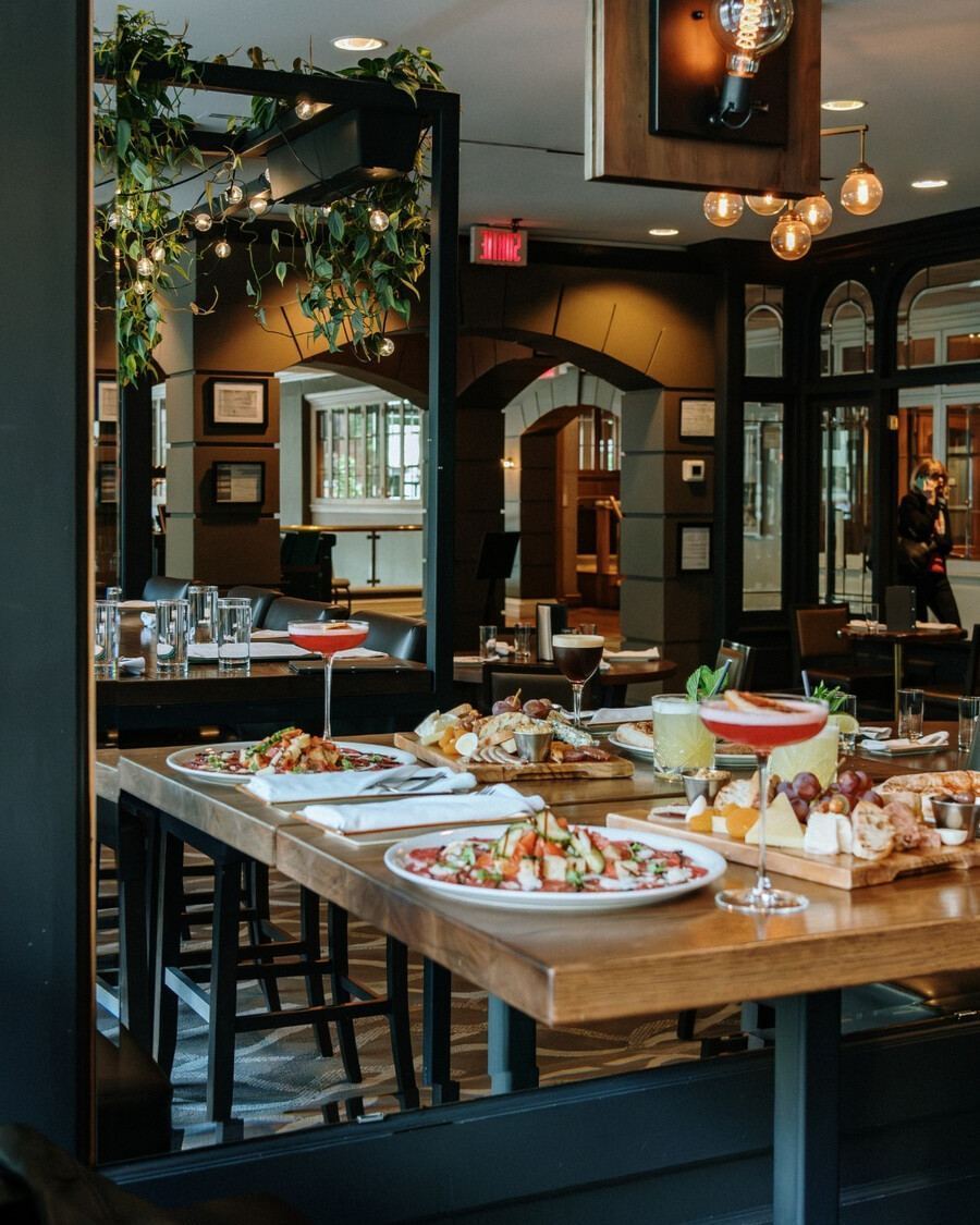 Brasserie Milton Montreal