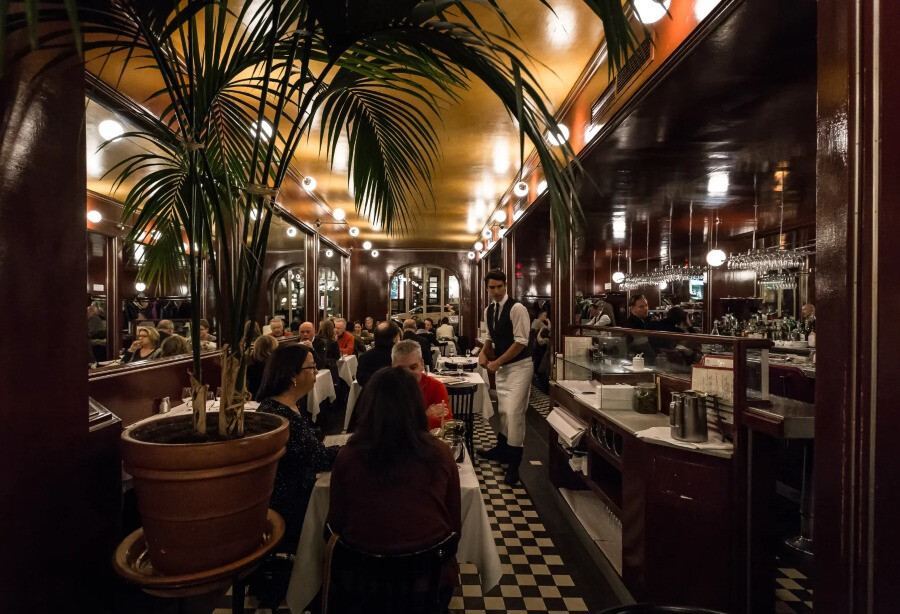 Où bien manger à Montréal même après 22h Où bien manger à Montréal même après 22h : L'Express