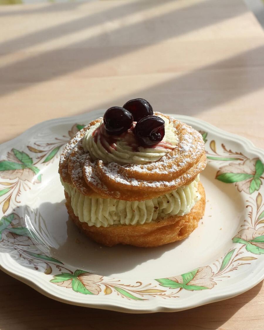 Bona Fide - Where to find the best Zeppole di San Giuseppe in Montreal 