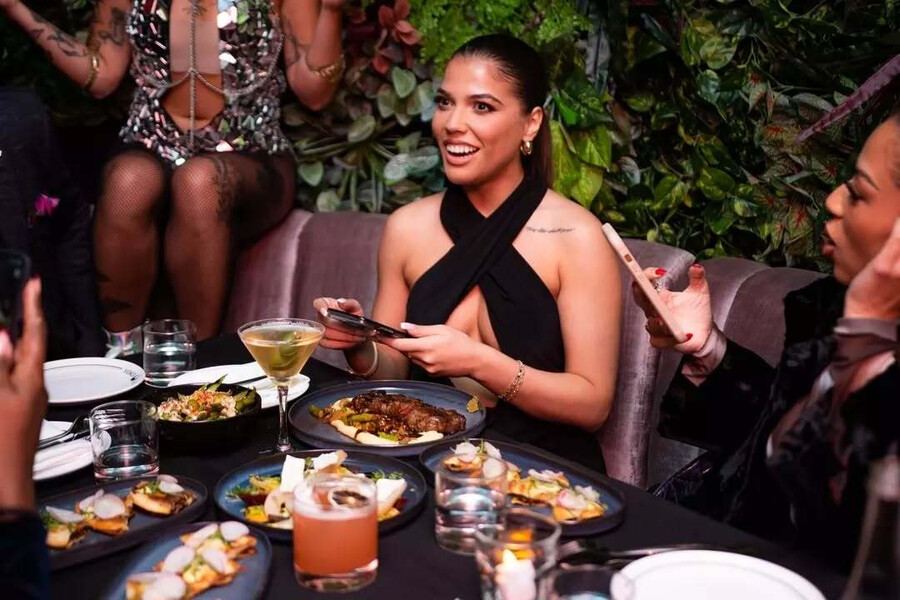 Yoko Luna - Les meilleurs endroits pour boire un Dirty Martini à Montréal