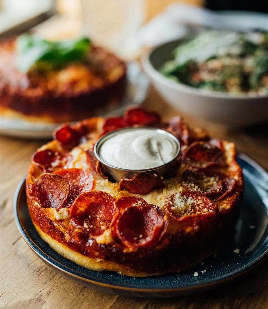 Pan Américan Pizza - Best Pizzas in Montreal