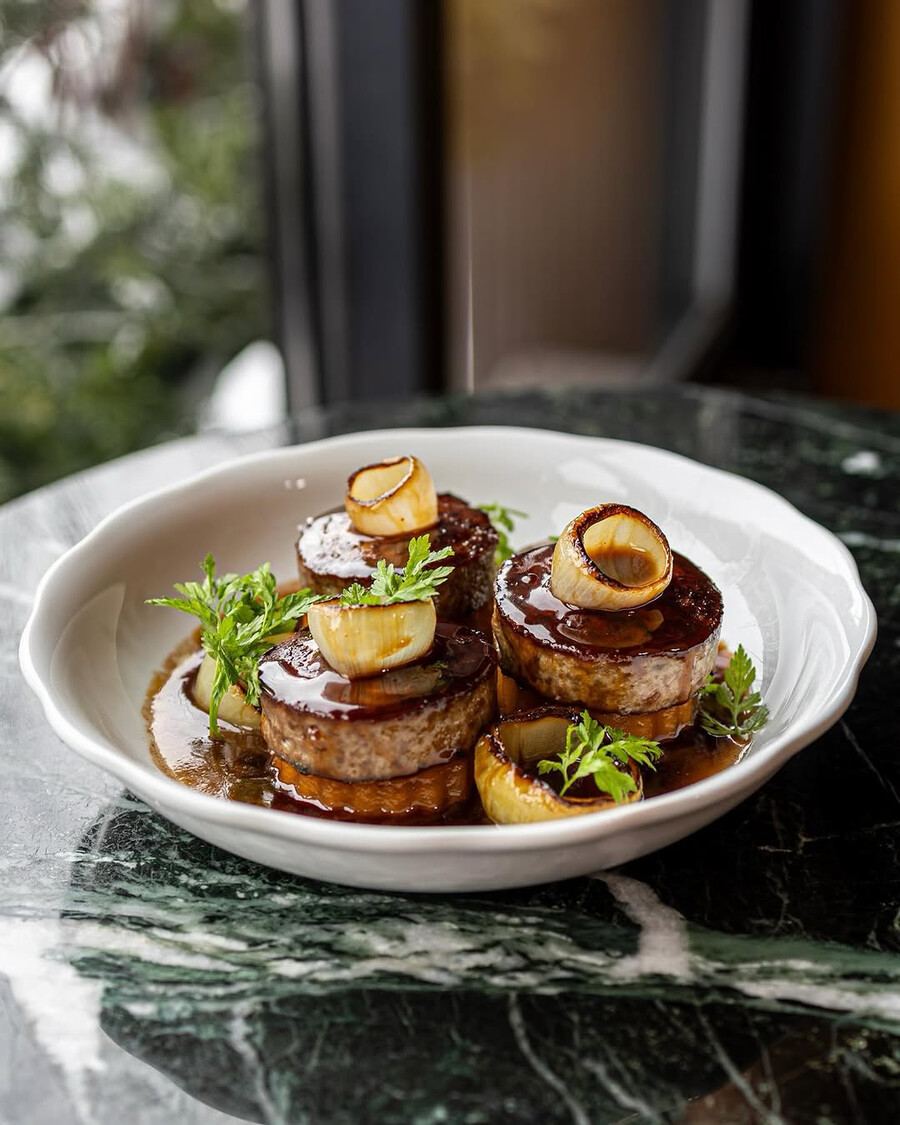 Bar St-Denis - Best Solo Dining in Montreal: Top Restaurants for Eating Alone