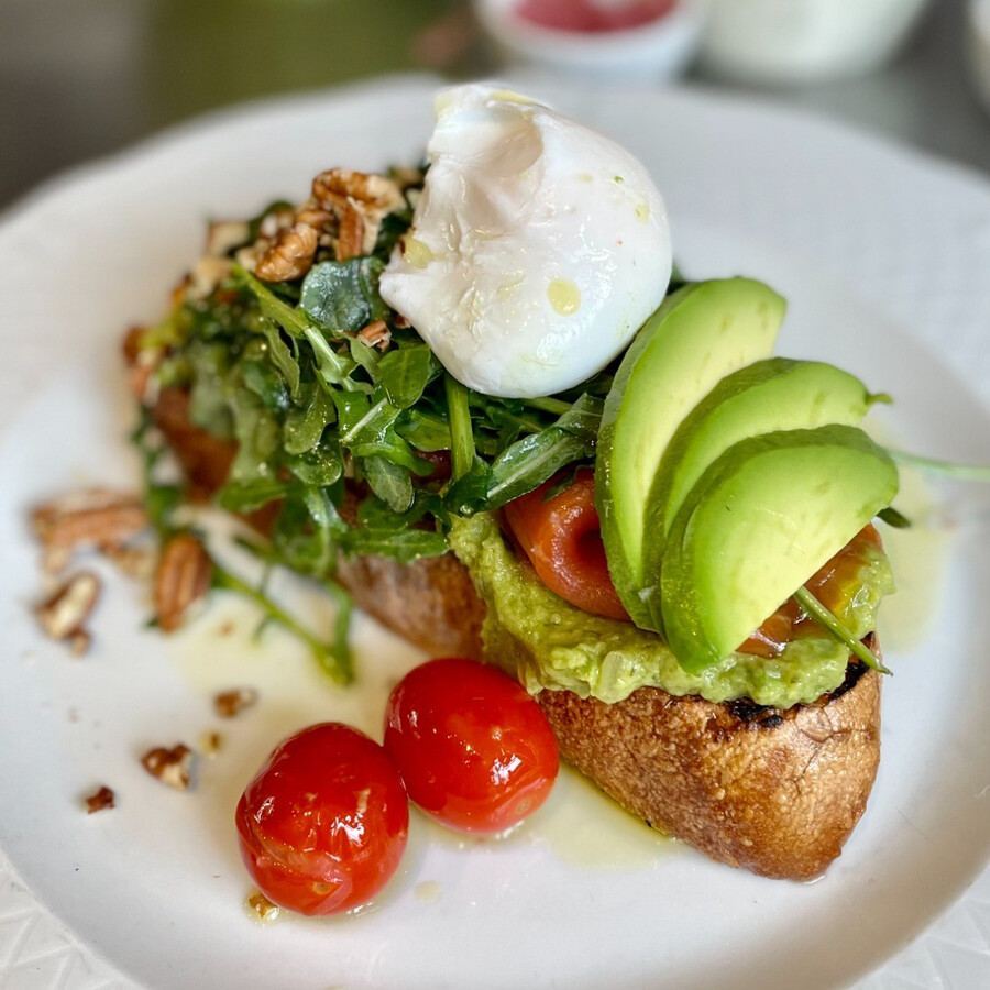 Régine Café - Avocado toasts Montréal Régine Café - Avocado toasts Montréal