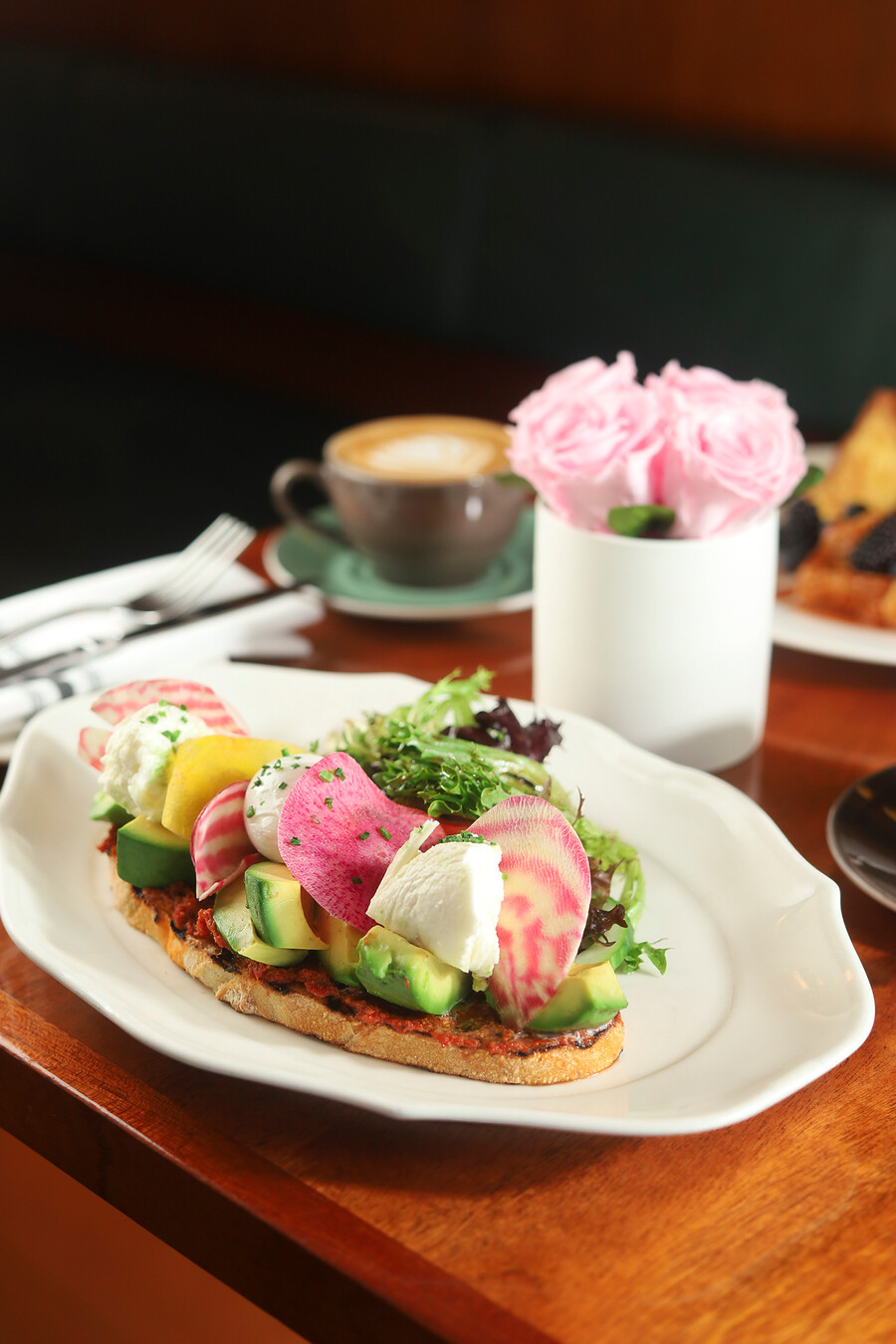 Commodore - Avocado Toasts Montreal