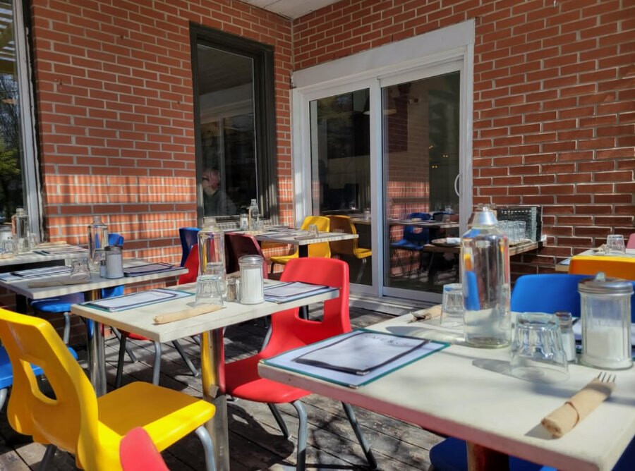 Brunch and Sunny Days: Our Favourite Terrasses for Brunching in Montreal L'Entre-Pôts Brunch