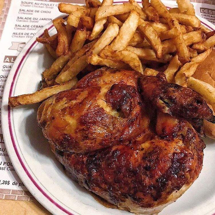 Chalet BBQ - Meilleurs poulet de rôtisserie à Montréal