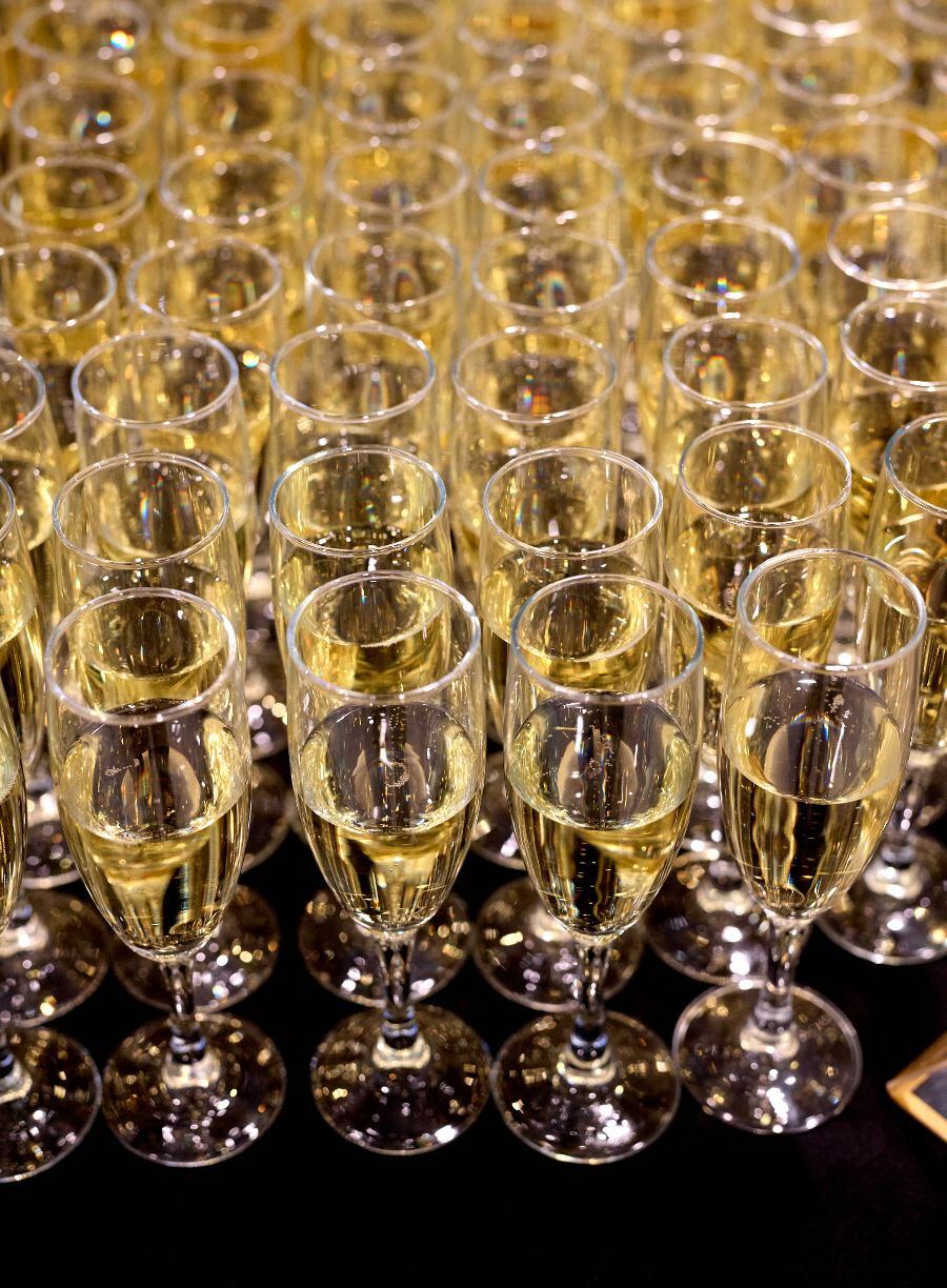 Champagne table