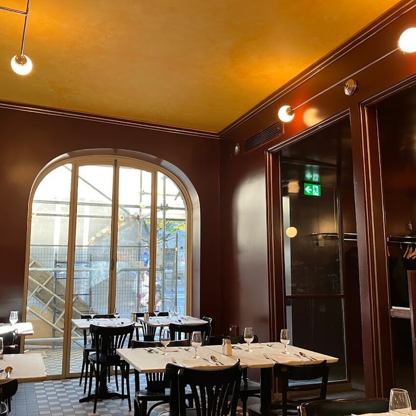 L'Express - Restaurants pr&egrave;s de: H2W1X9