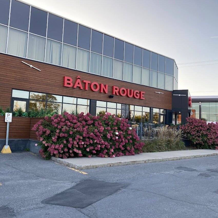 B&acirc;ton Rouge Grillhouse & Bar -  Restaurants Near: J4V3N2