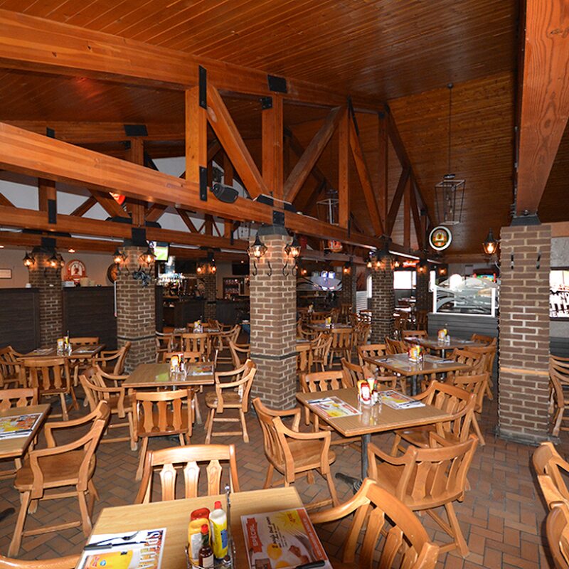 Brasserie La Résidence - Bistros in Montreal