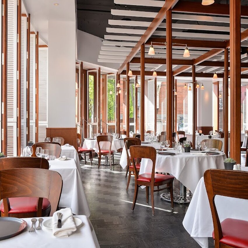 Restaurant de l'ITHQ - Brunch Restaurants Near: H2L1N5