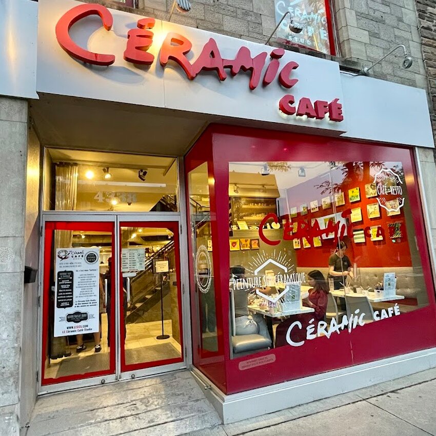 C&eacute;ramic Caf&eacute; - Juice Bar & Smoothies, Bubble Tea, Tea Restaurants Near: H2V4E4