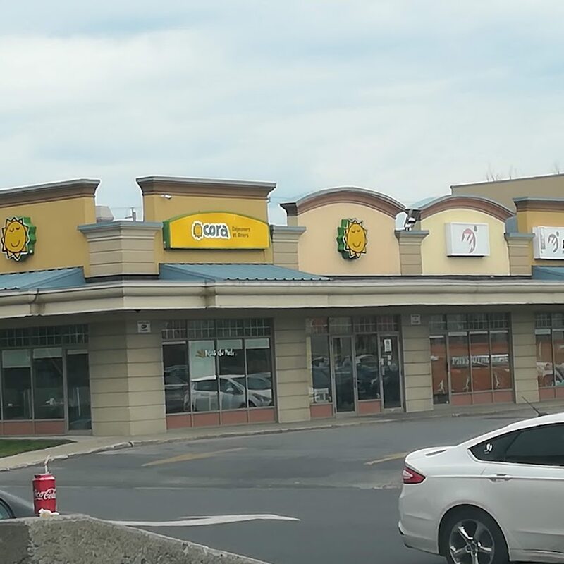 Cora Déjeuners et dîners - Restaurants Entrée accessible aux fauteuils roulants de Duvernay