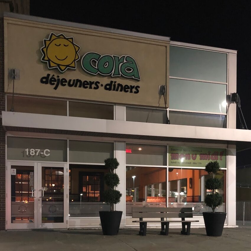 Cora Déjeuners et dîners - Restaurants Near: H9R3J1