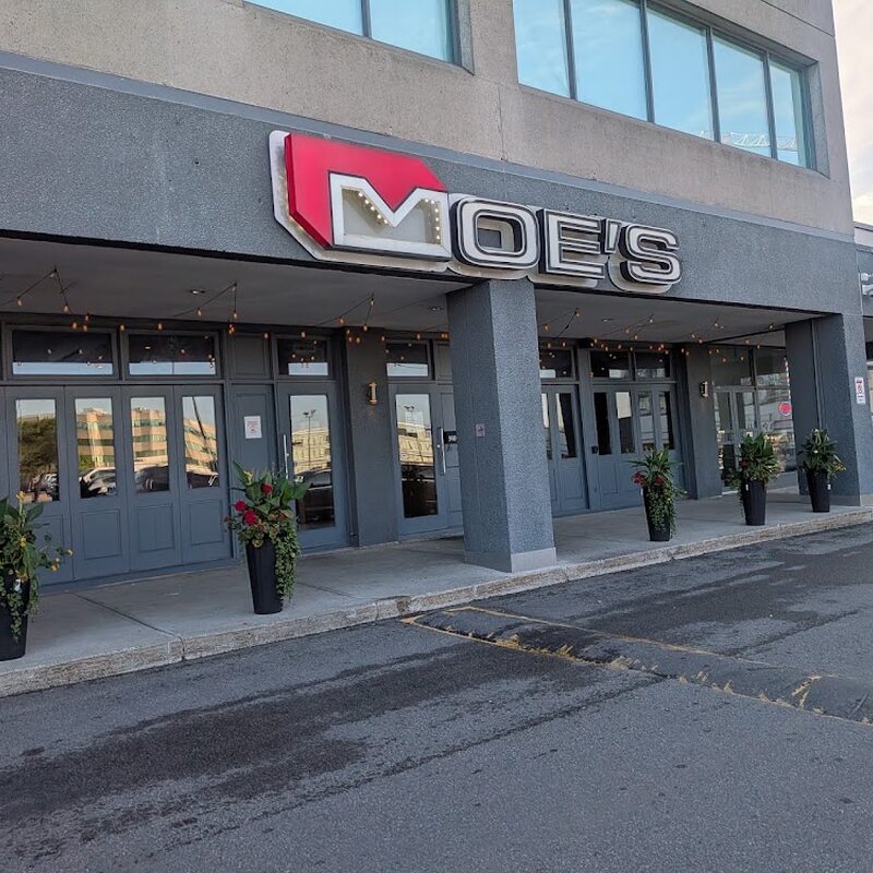 Moe's Bar & Grill - Steakhouses, Grill Restaurants in Dollard-des-Ormeaux