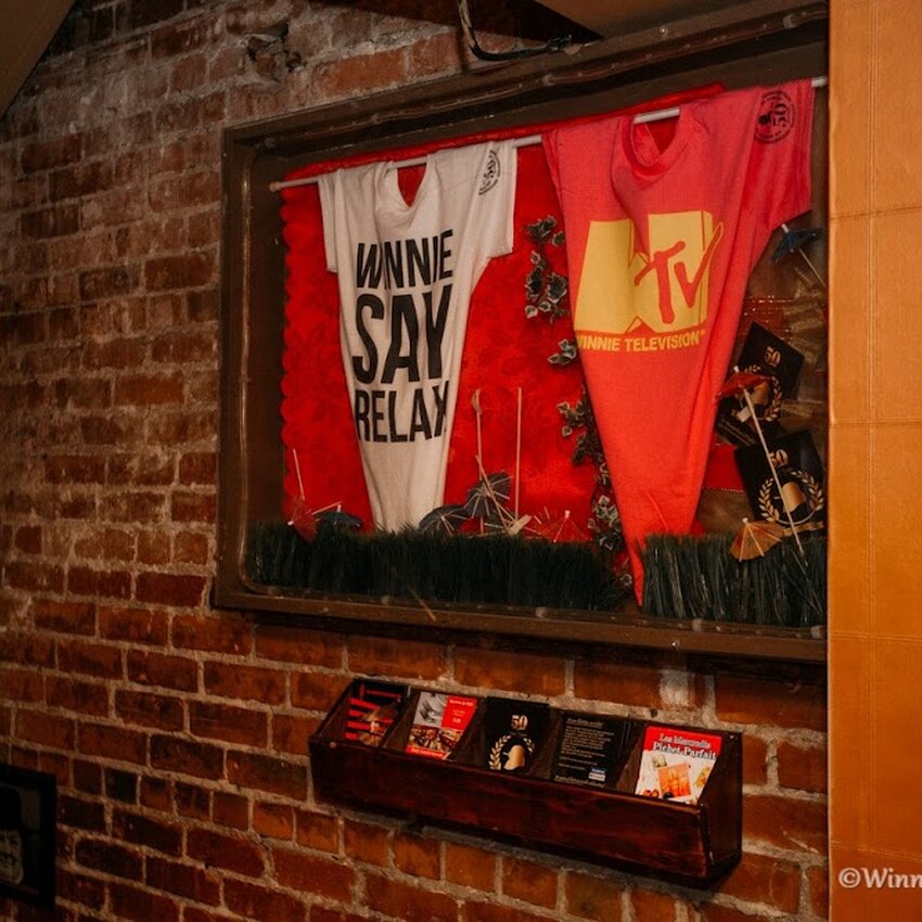 Winnie's Bar & Restaurant - American Restaurants in Downtown