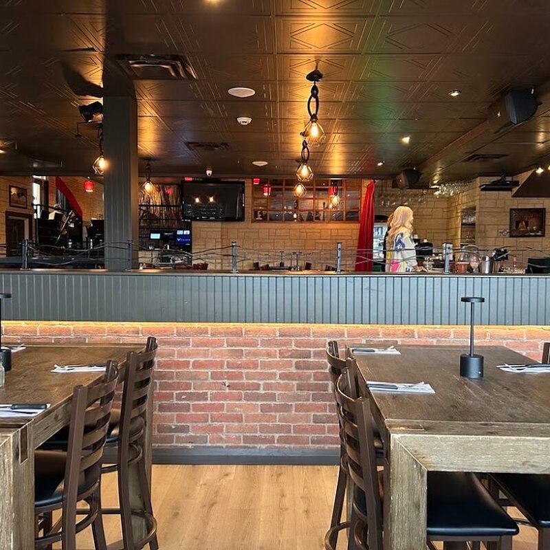 Le Four - Delivery, Takeout Available Restaurants in Saint-Eustache