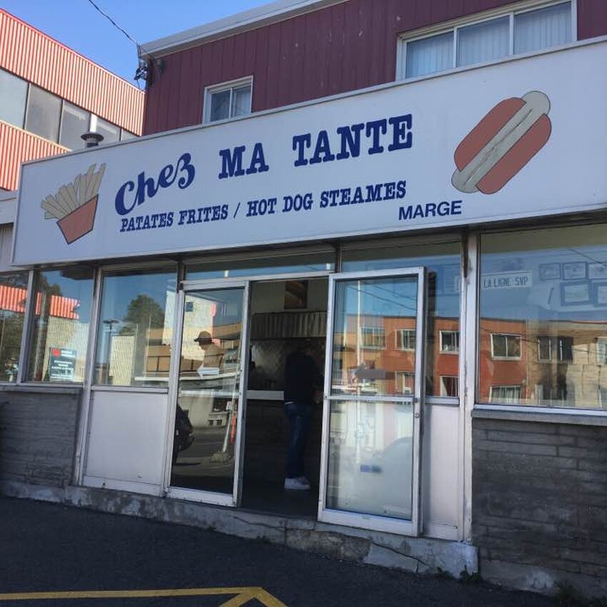 Chez Ma Tante Patates Frites - Brunch Restaurants Near: H2C2H8