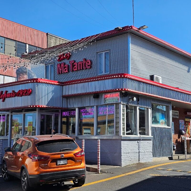 Chez Ma Tante Patates Frites - Grill, Poutine Restaurants in Montreal