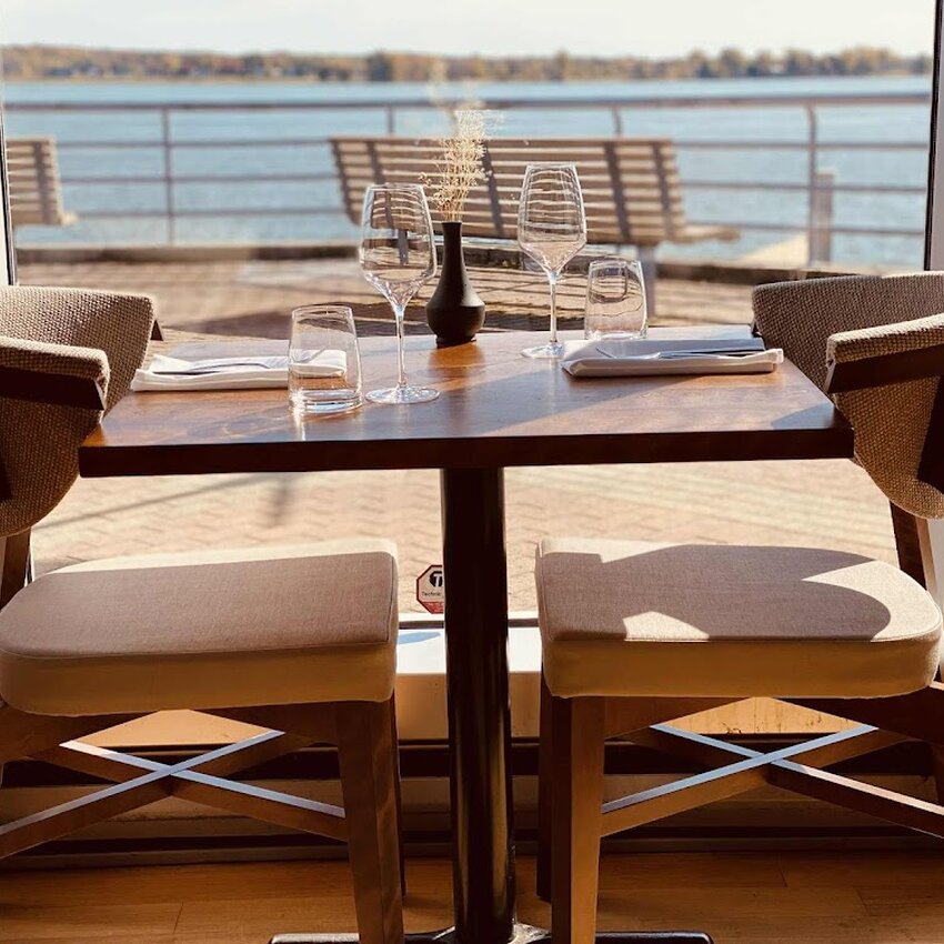 Poivre Noir - Restaurants Near: G9A1A1