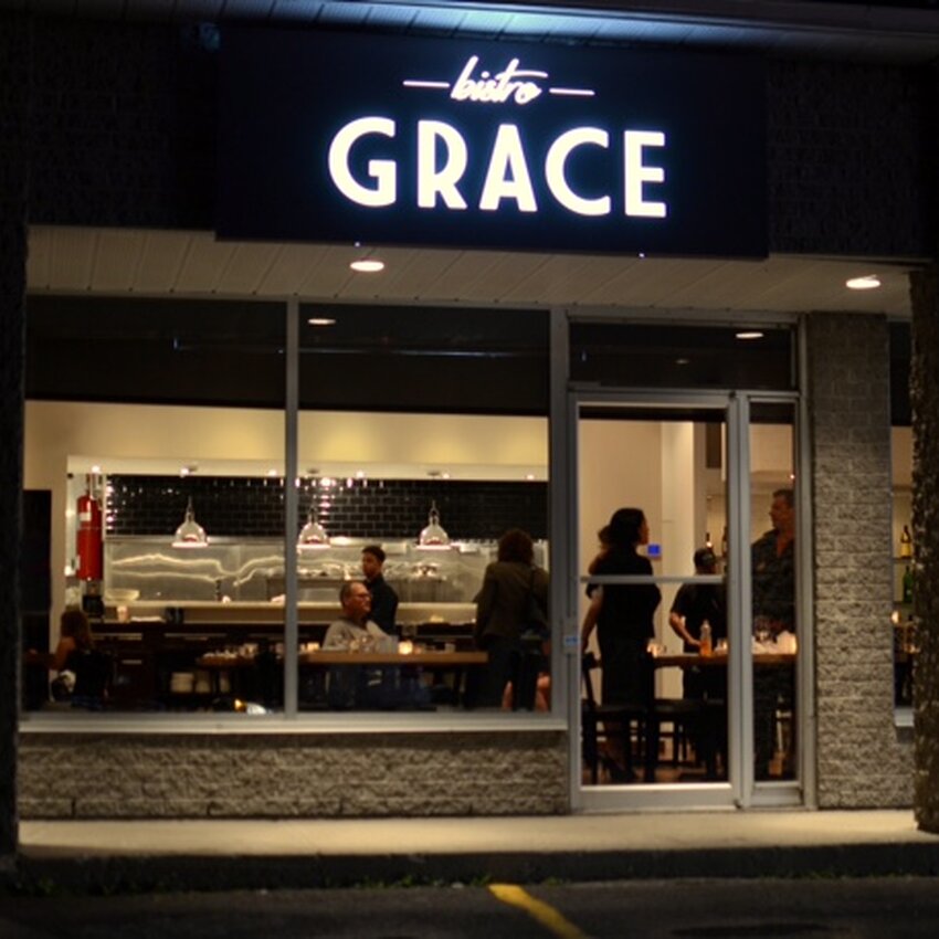 Bistro Grace - Restaurants pr&egrave;s de: H9H3E4